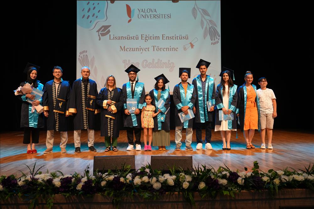 2024-2025 Akademik Yılı Lisansüstü Mezuniyet Töreni Düzenlendi