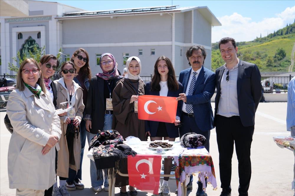 3. Uluslararası Öğrenciler ve Türk Dünyası Kültür Buluşmaları başarıyla tamamlandı.